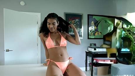 Tattooed amateur Maya Farrell spreads legs to be fucked good