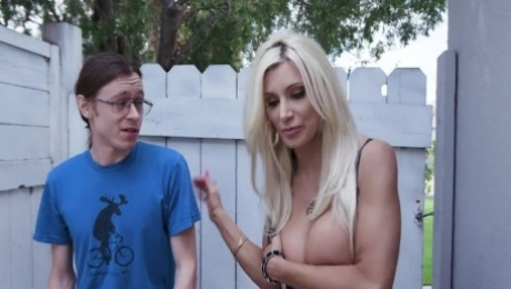 Dork had the honor to fuck super sexy nextdoor milf with fake boobs Brittany Andrews