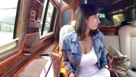 Spontaneous blowjob in a taxi ended with a huge mouth cumshot