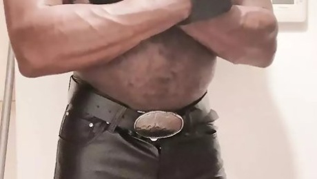 Black Mature Muscle in Leather Fetish Nipple Workout