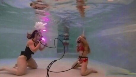 Babe video with awesome Minnie Manga and Minnie from Underwater Show